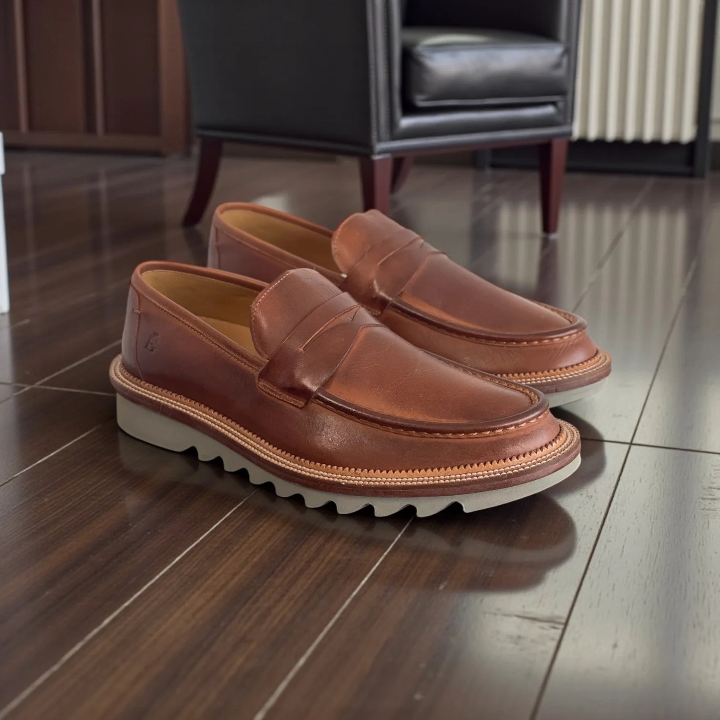 Sapato Loafer Masculino Vicenzo Whisky em Couro — Homem D’Grife