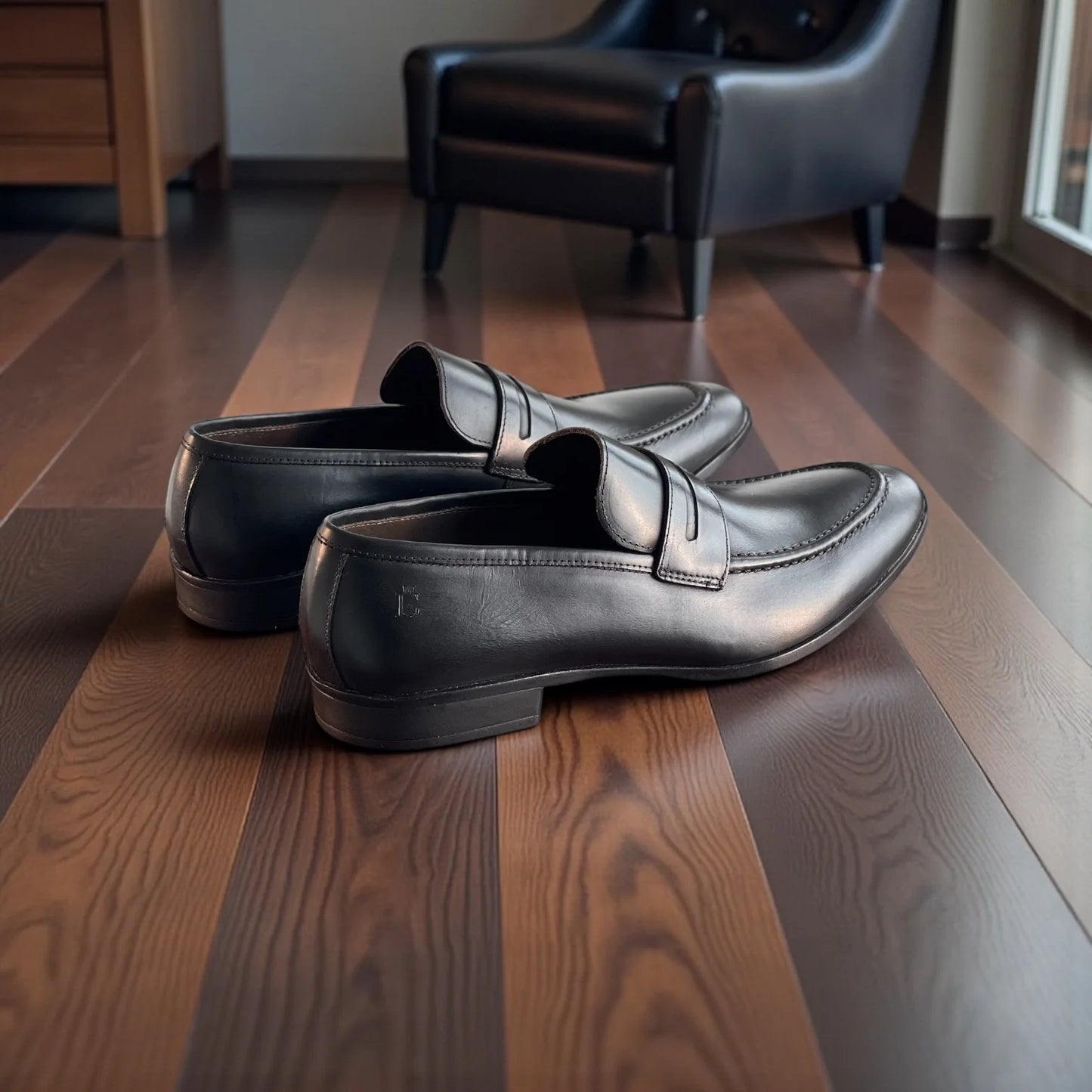 Sapato Loafer Masculino Sovrano Nero em Couro — Homem D’Grife
