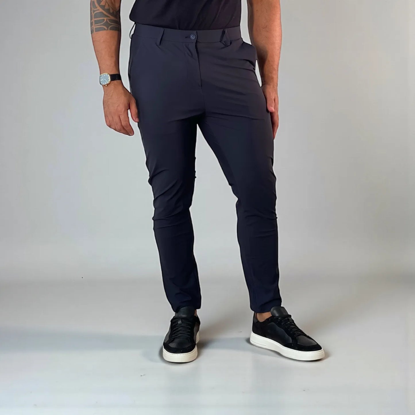 Calça Masculina Slim Tech Azul Marinho em Poliamida Premium
