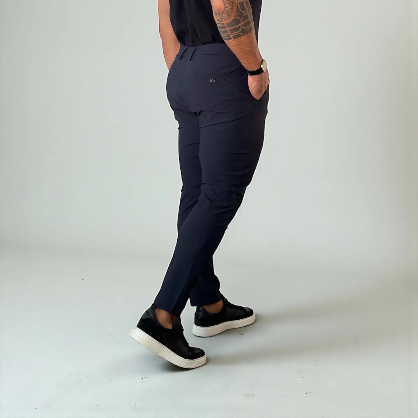 Calça Masculina Slim Tech Azul Marinho em Poliamida Premium