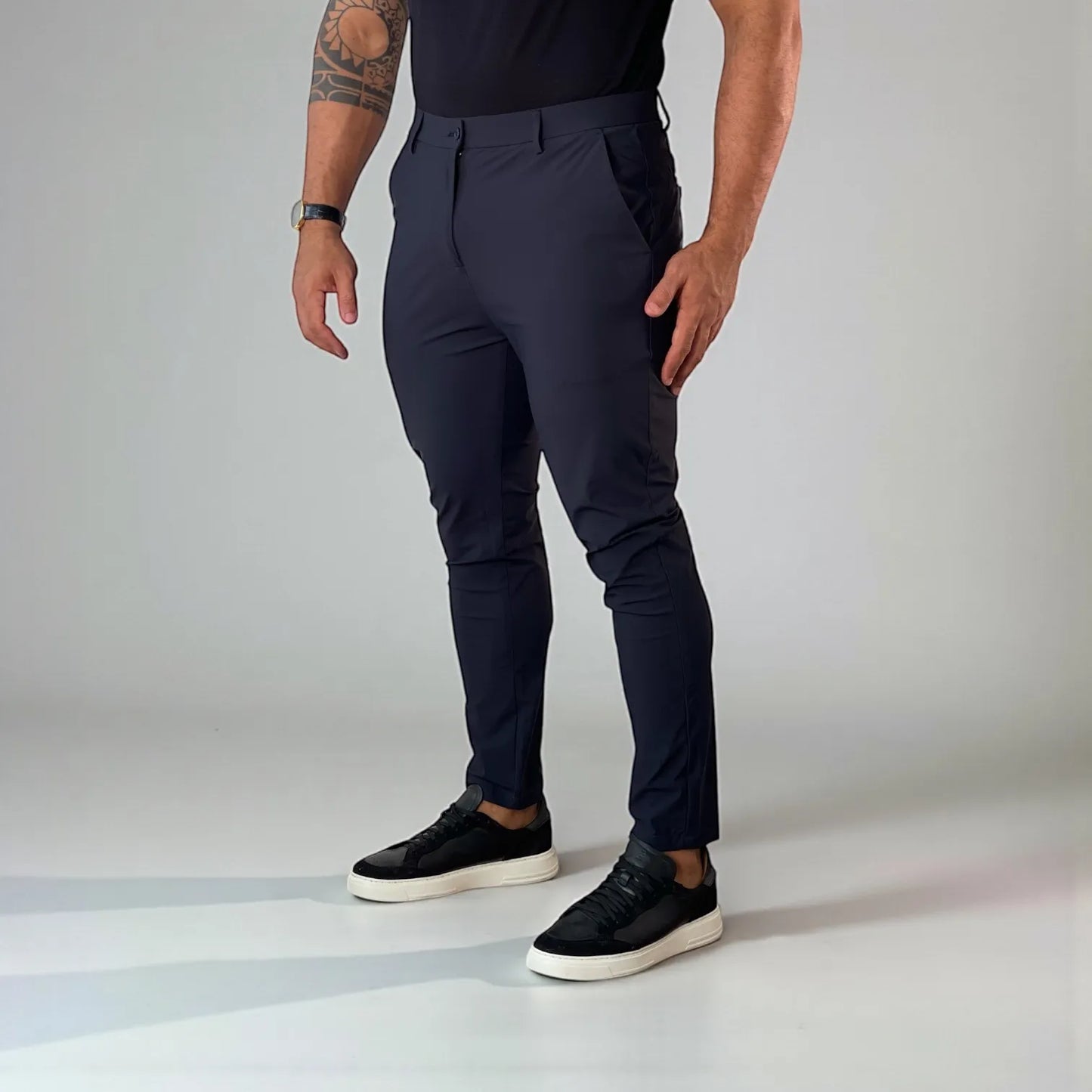 Calça Masculina Slim Tech Azul Marinho em Poliamida Premium