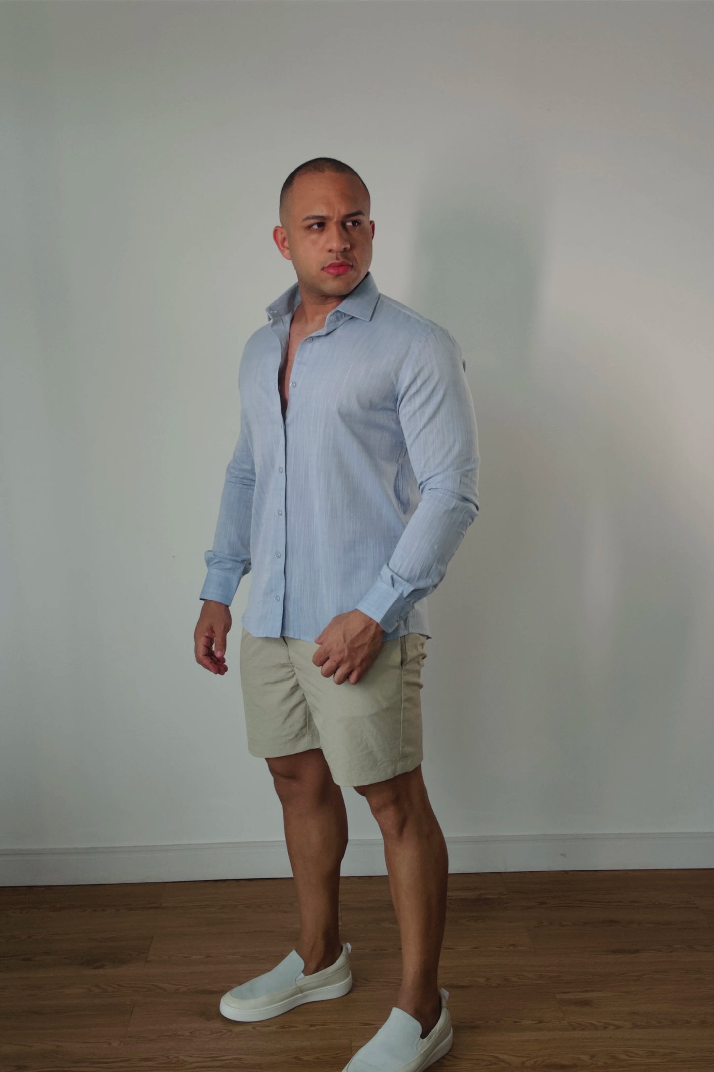 Camisa de Linho Manga Longa Essenza Santorini Azul Bebê Slim Fit