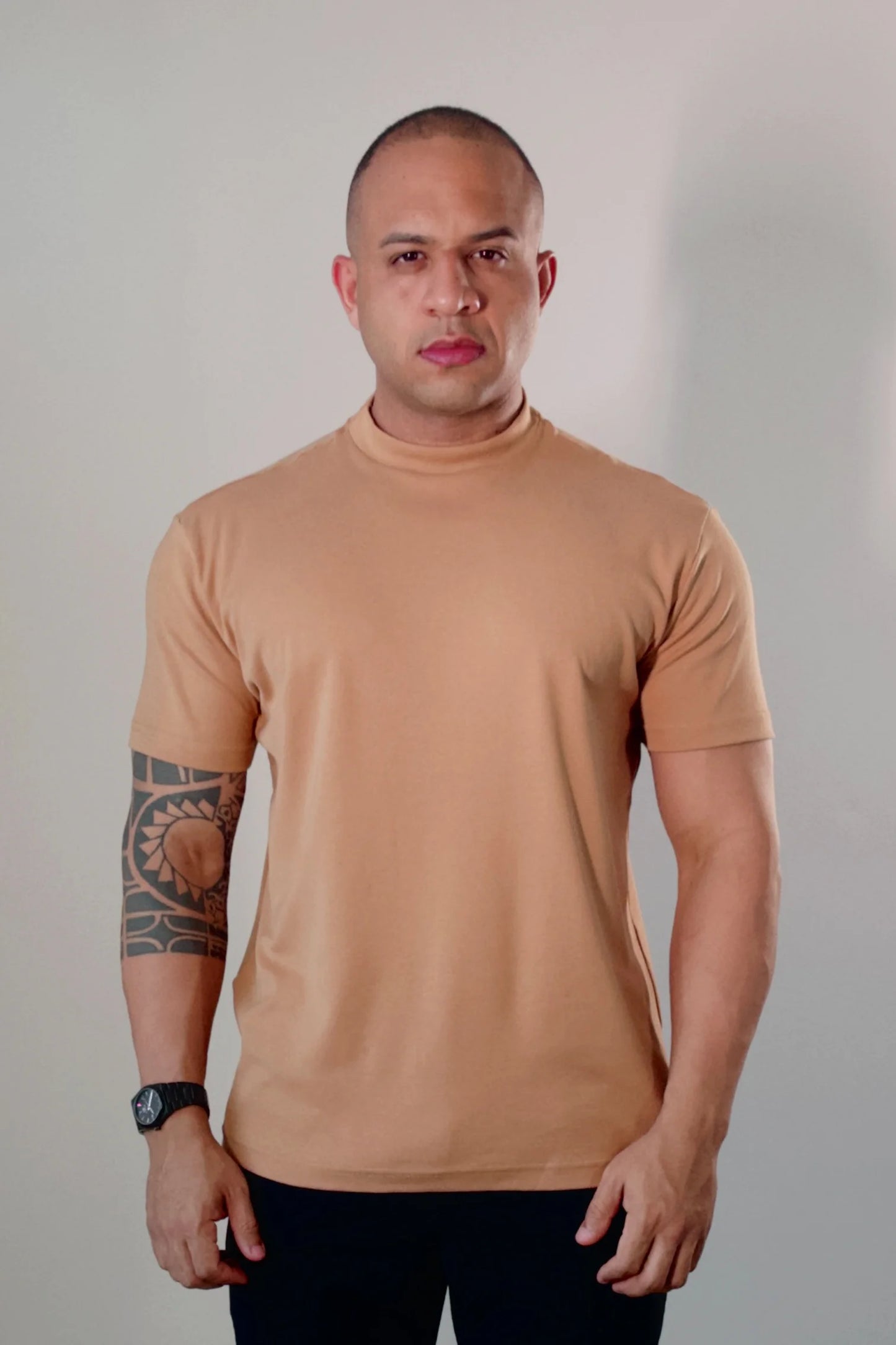 Camiseta Masculina Premium Algodão Egípcio Gola Alta Ocre D’Grife