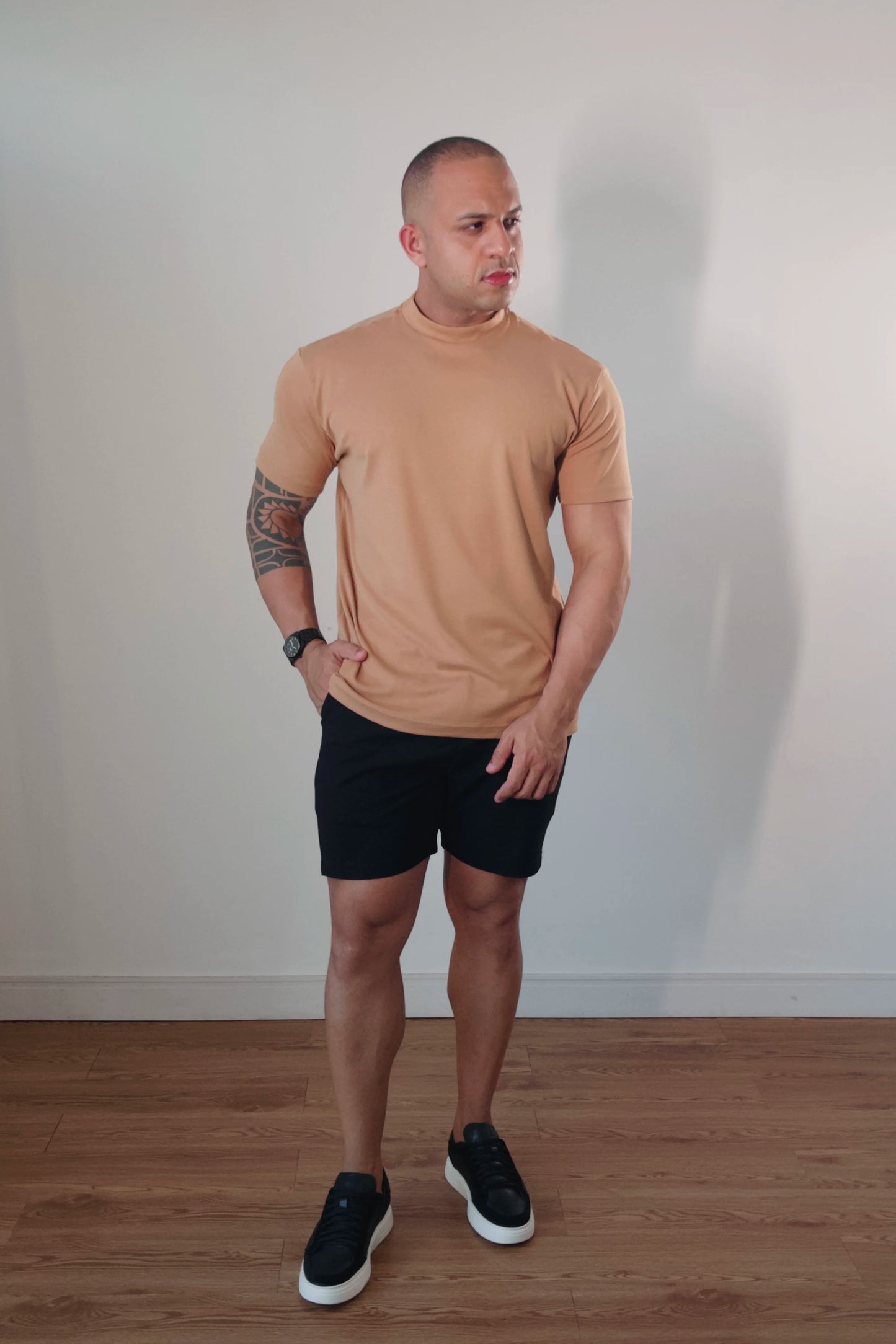 Camiseta Masculina Premium Algodão Egípcio Gola Alta Ocre D’Grife