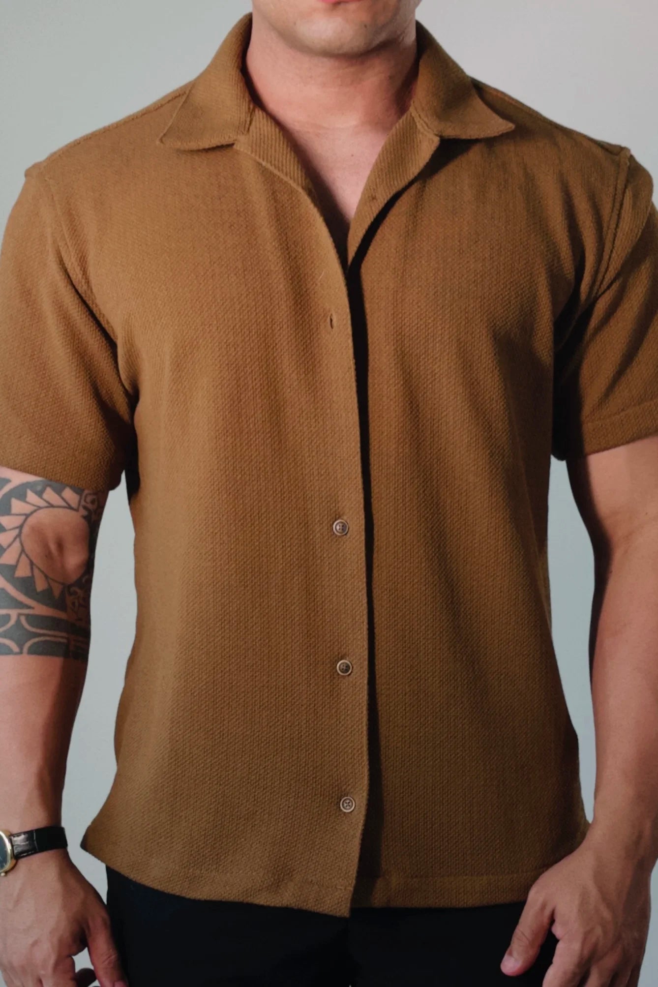 Camisa Oversized Masculina Tricot Gola Cubana Ocre D’Grife