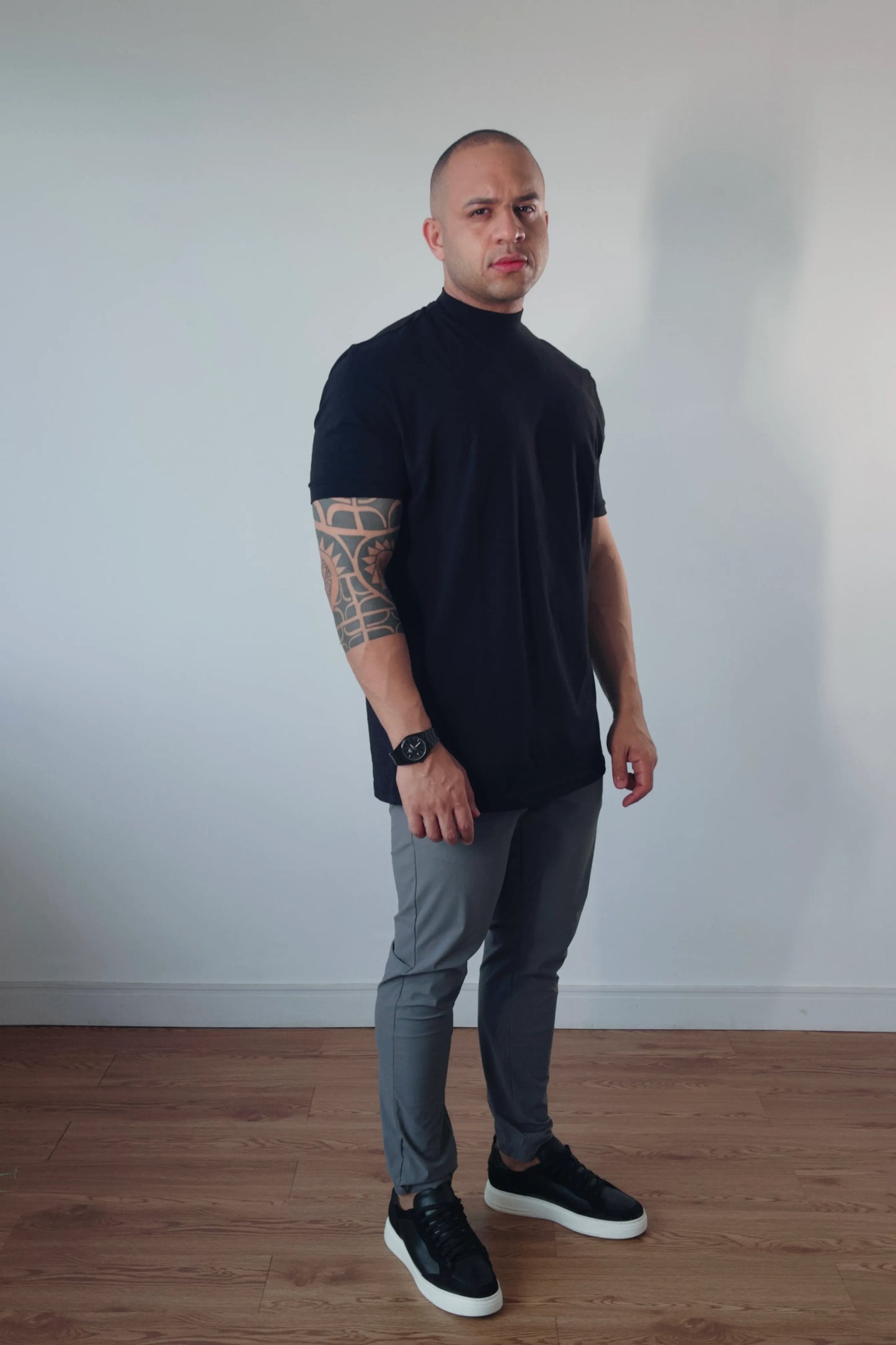 Camiseta Gola Alta Masculina Premium Egipcio Flex Preta