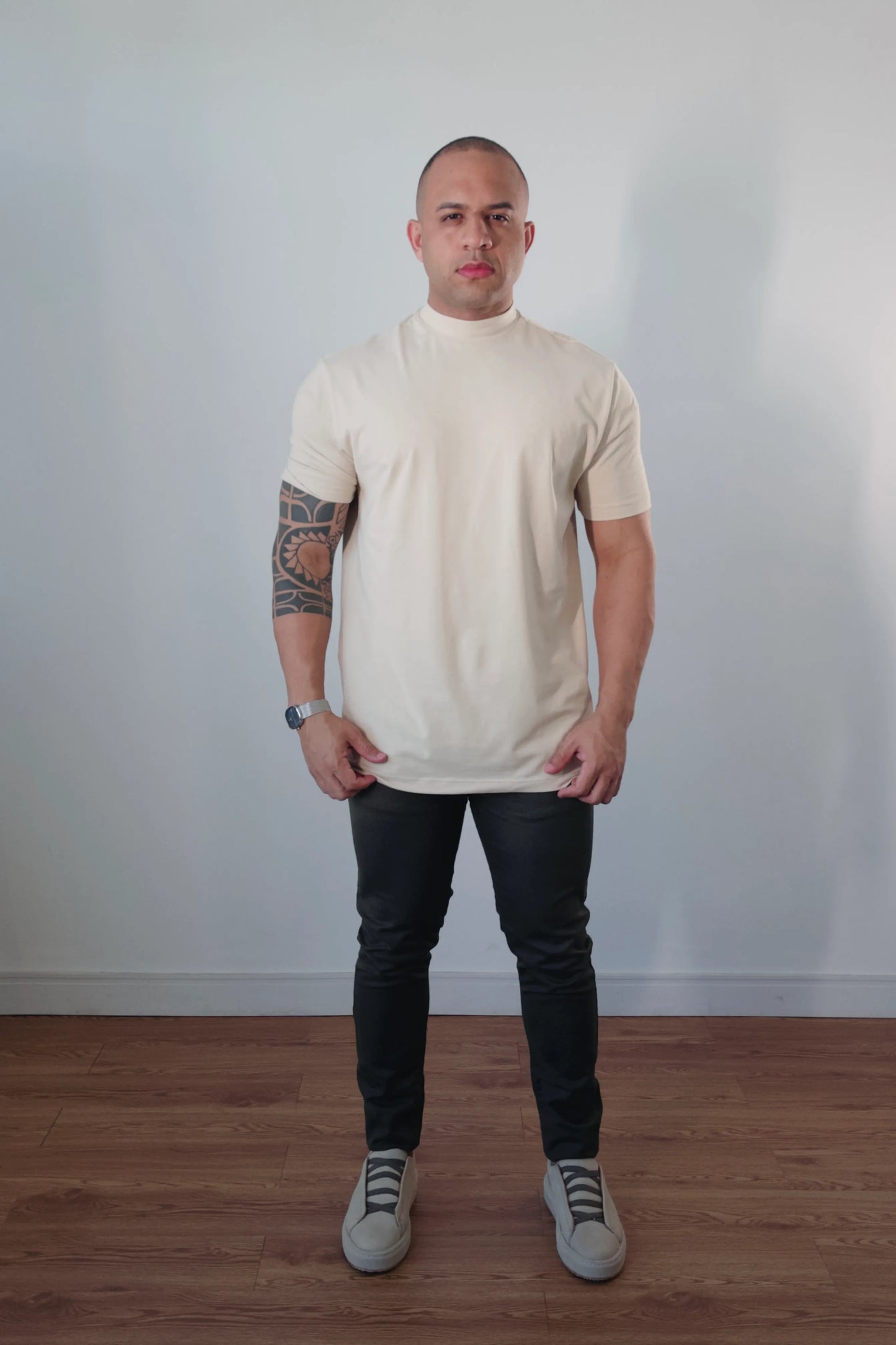 Camiseta Gola Alta Masculina Premium Egipcio Flex Bege